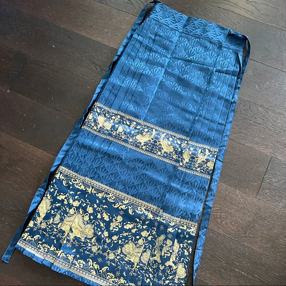 Traditional Chinese clothes Hanfu pleated skirt
